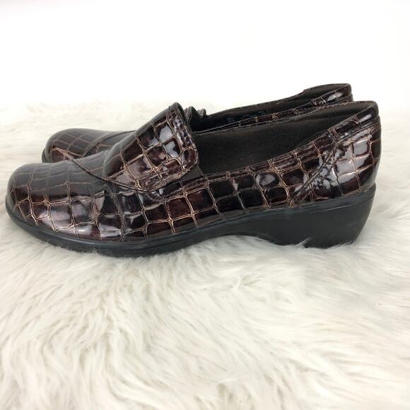 Clarks 8.5 M Womens Brown Croc Print Comfort Clogs Shoes - Picture 4 of 8